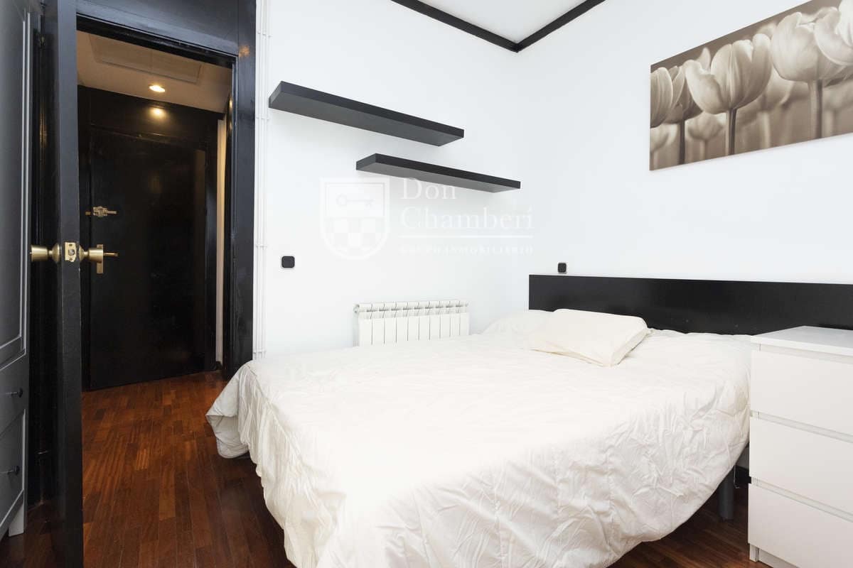 2 sypialnia Mieszkanie do wynajęcia w Miasto Madryt - 1 800 € (Ref: 9990129)