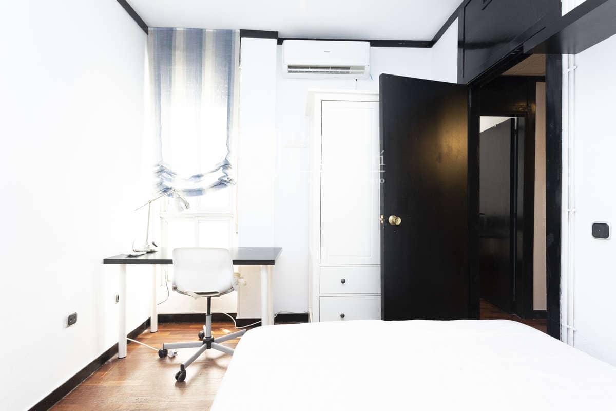 2 sypialnia Mieszkanie do wynajęcia w Miasto Madryt - 1 800 € (Ref: 9990129)