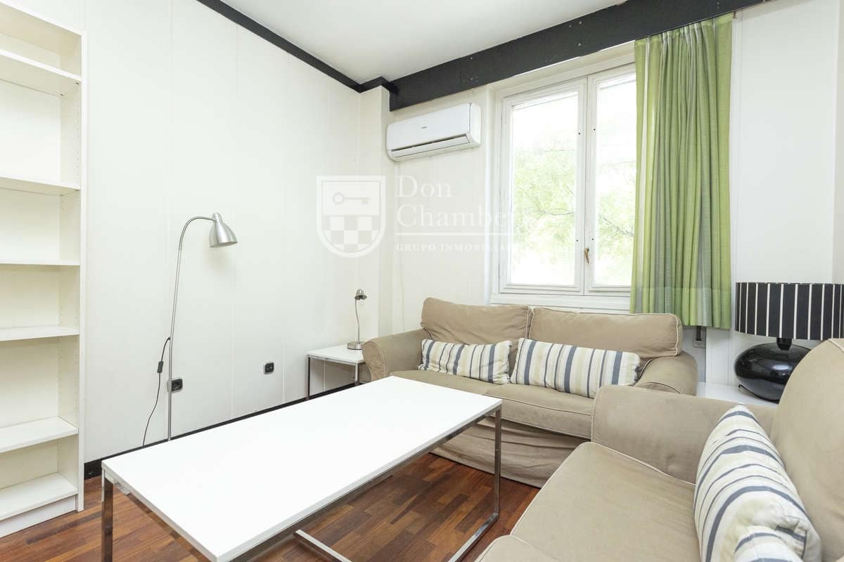 2 sypialnia Mieszkanie do wynajęcia w Miasto Madryt - 1 800 € (Ref: 9990129)