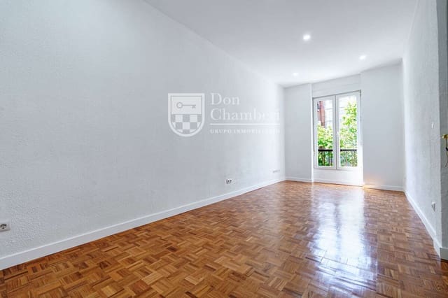 2 quarto Apartamento para arrendar em Chamberí, Madrid cidade - 1 850 € (Ref: 9996553)