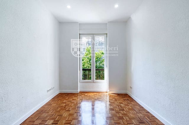 2 quarto Apartamento para arrendar em Chamberí, Madrid cidade - 1 850 € (Ref: 9996553)