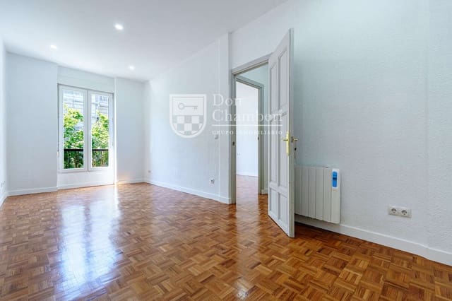 2 quarto Apartamento para arrendar em Chamberí, Madrid cidade - 1 850 € (Ref: 9996553)