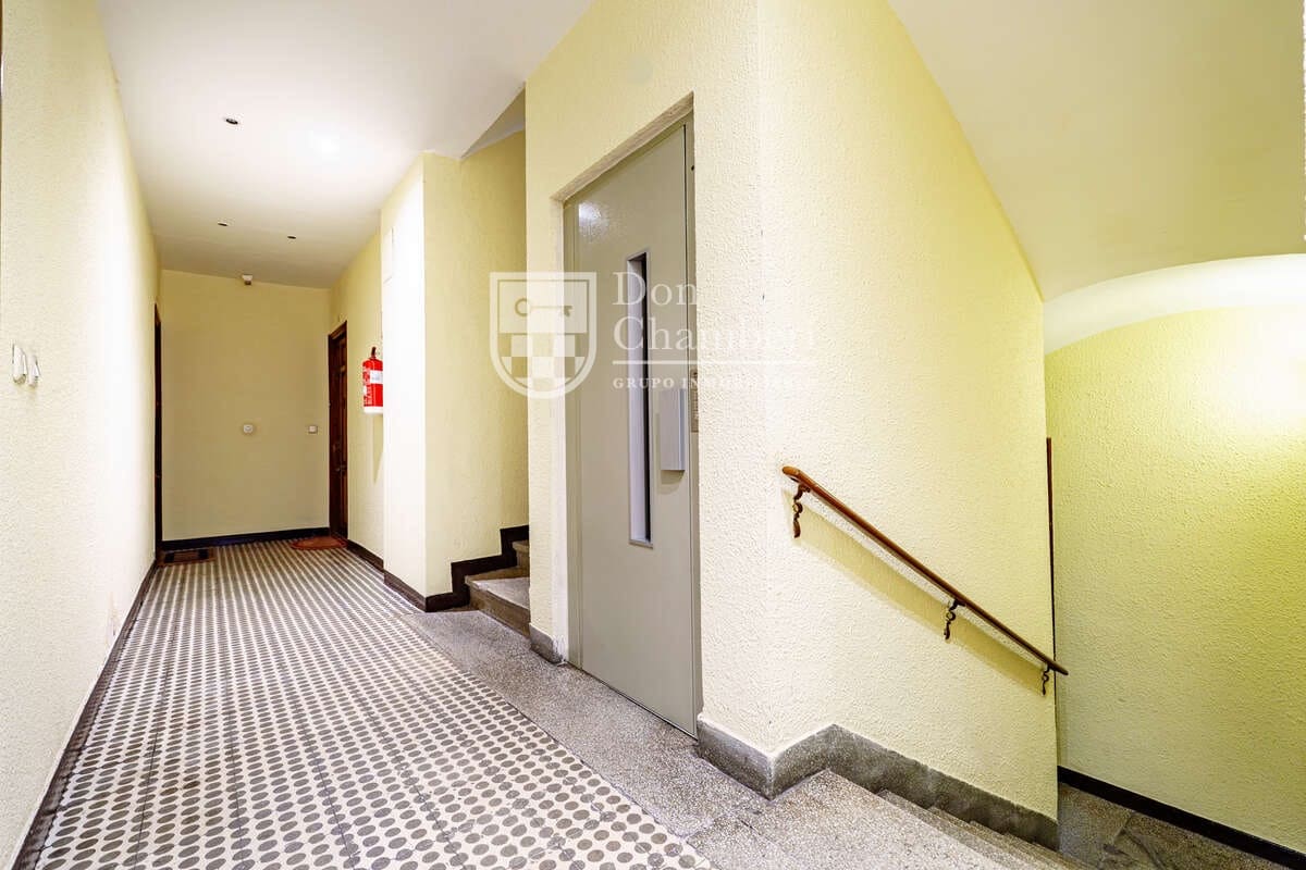 2 quarto Apartamento para arrendar em Madrid cidade - 1 850 € (Ref: 9996553)