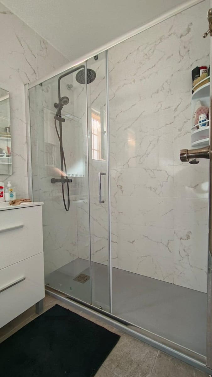 Chalet de 4 habitaciones en Los Balcones en venta con piscina - 290.000 € (Ref: 9484038)