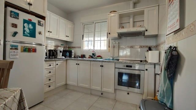 Chalet de 4 habitaciones en Los Balcones en venta con piscina - 290.000 € (Ref: 9484038)