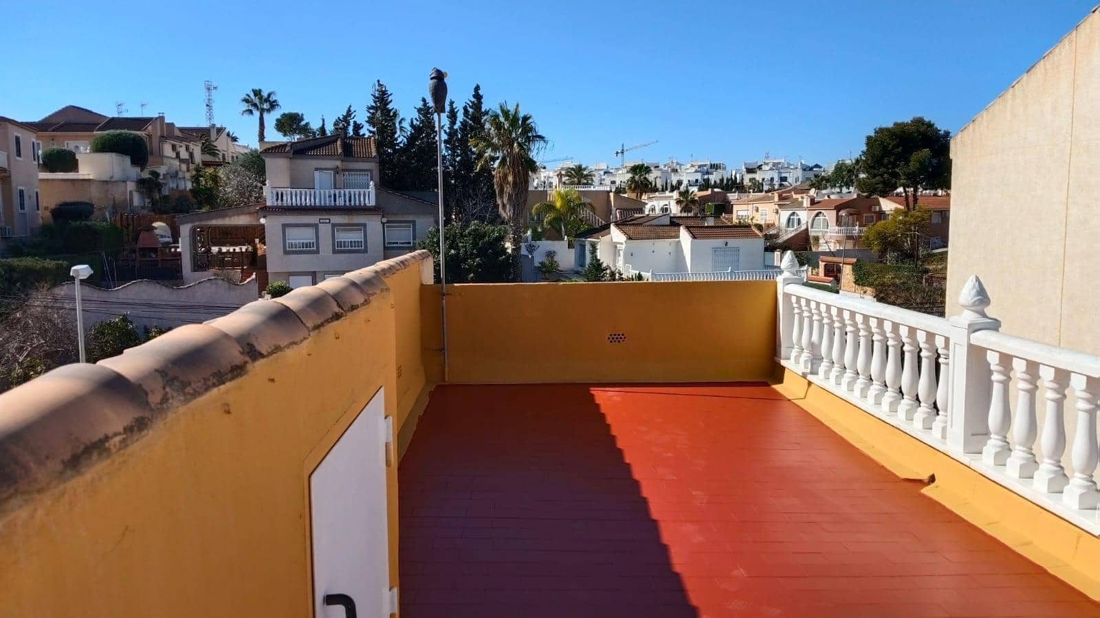 Chalet de 4 habitaciones en Los Balcones en venta con piscina - 290.000 € (Ref: 9484038)