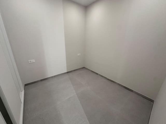 Chalet de 4 habitaciones en Vila-real en venta - 239.000 € (Ref: 10016737)