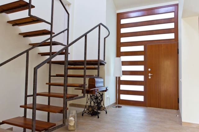 4 Zimmer Villa zu verkaufen in Benicàssim mit Pool Garage - 995.000 € (Ref: 10036269)