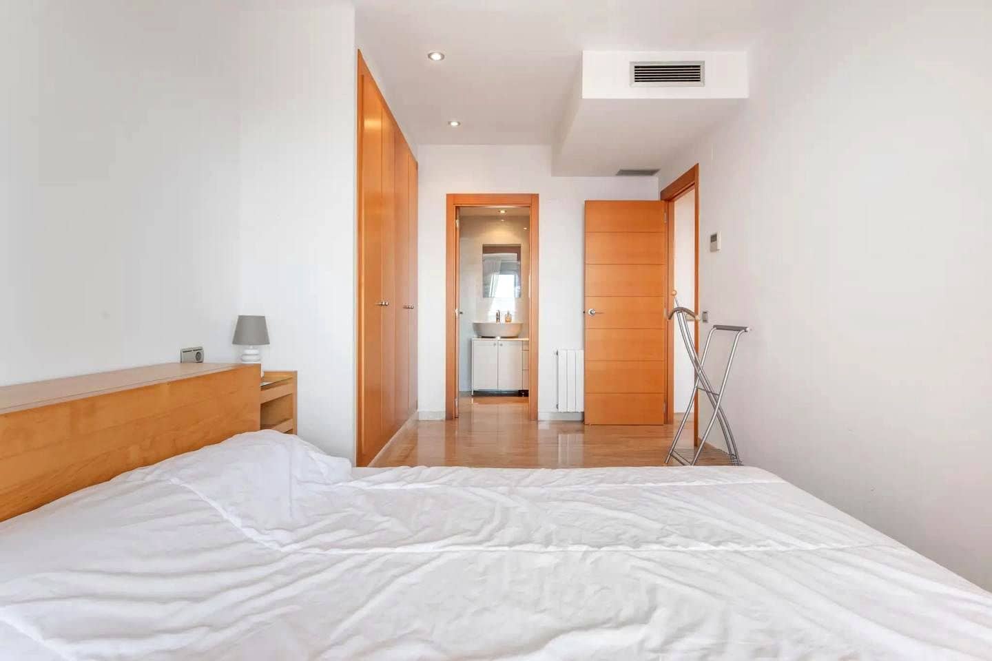 3 slaapkamer Flat te huur in Oropesa  met zwembad garage - € 1.250 (Ref: 10046241)
