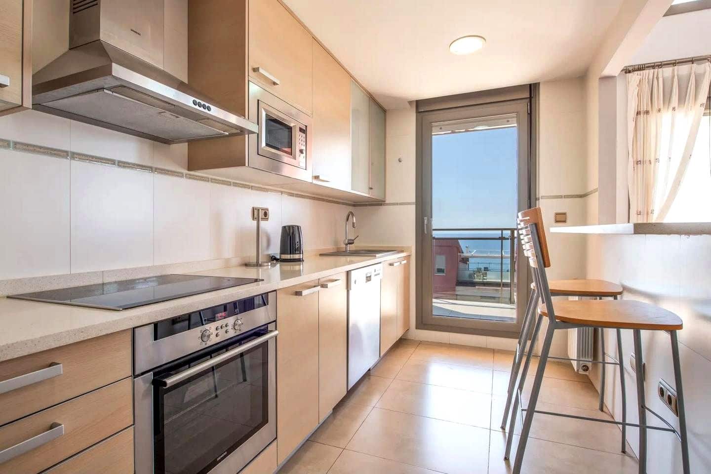 3 slaapkamer Flat te huur in Oropesa  met zwembad garage - € 1.250 (Ref: 10046241)