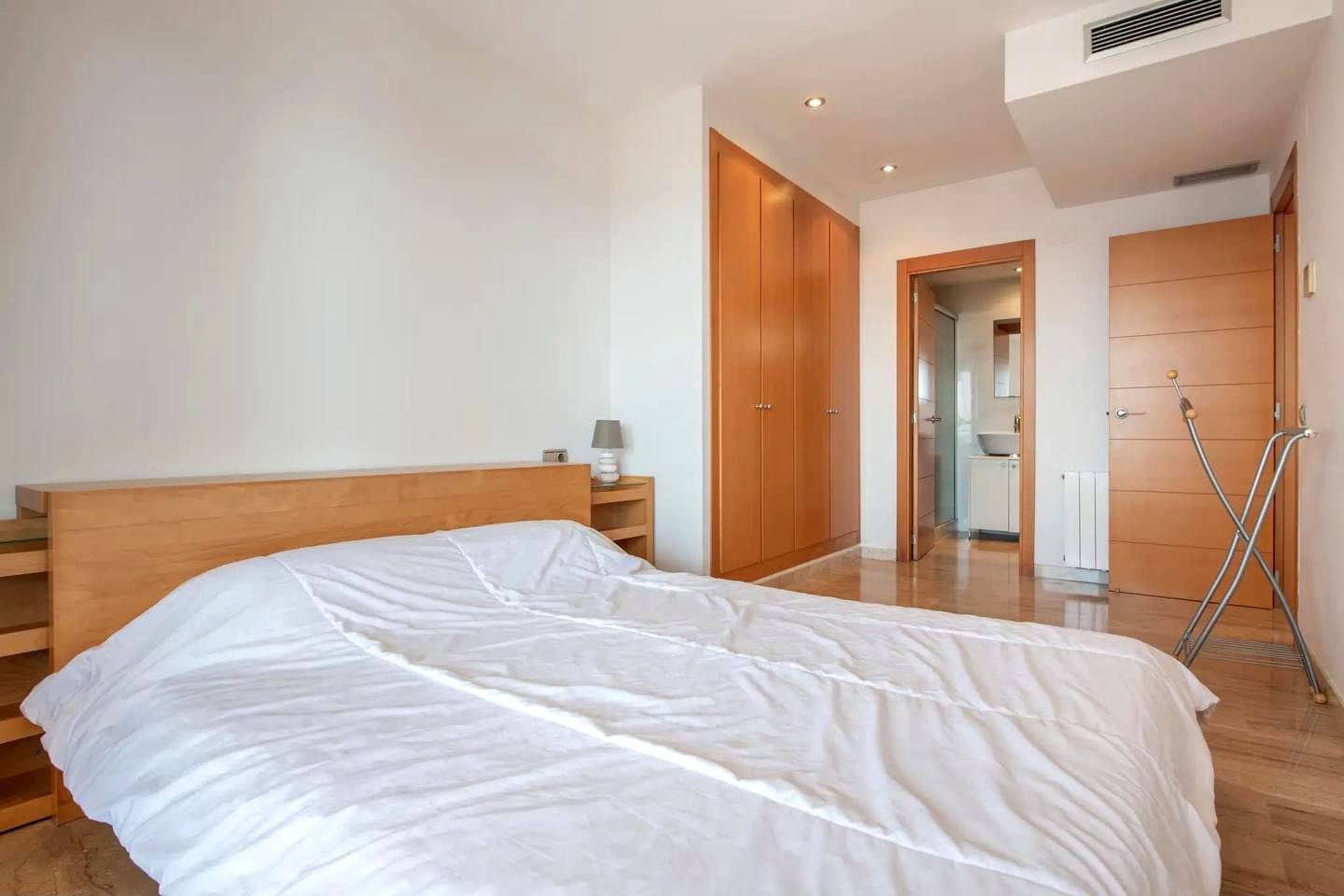 3 slaapkamer Flat te huur in Oropesa  met zwembad garage - € 1.250 (Ref: 10046241)