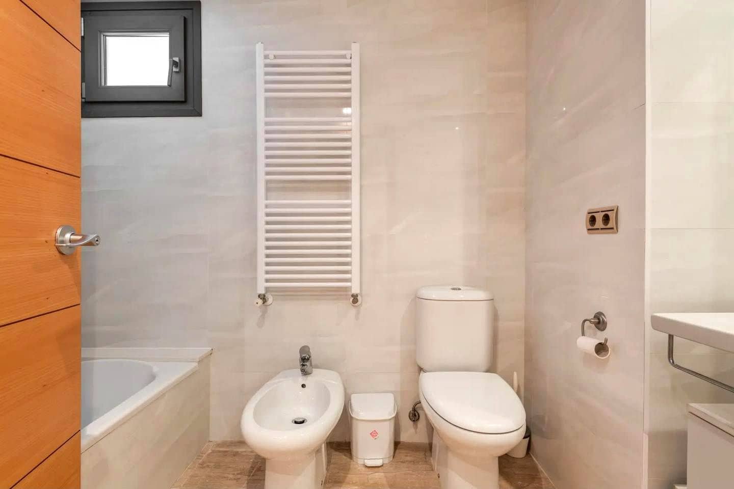3 Zimmer Wohnung zu vermieten in Oropesa  mit Pool Garage - 1.750 € (Ref: 10046242)