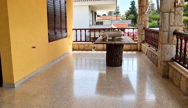 3 sovrum Villa till salu i Benicàssim - 475 000 € (Ref: 10048528)