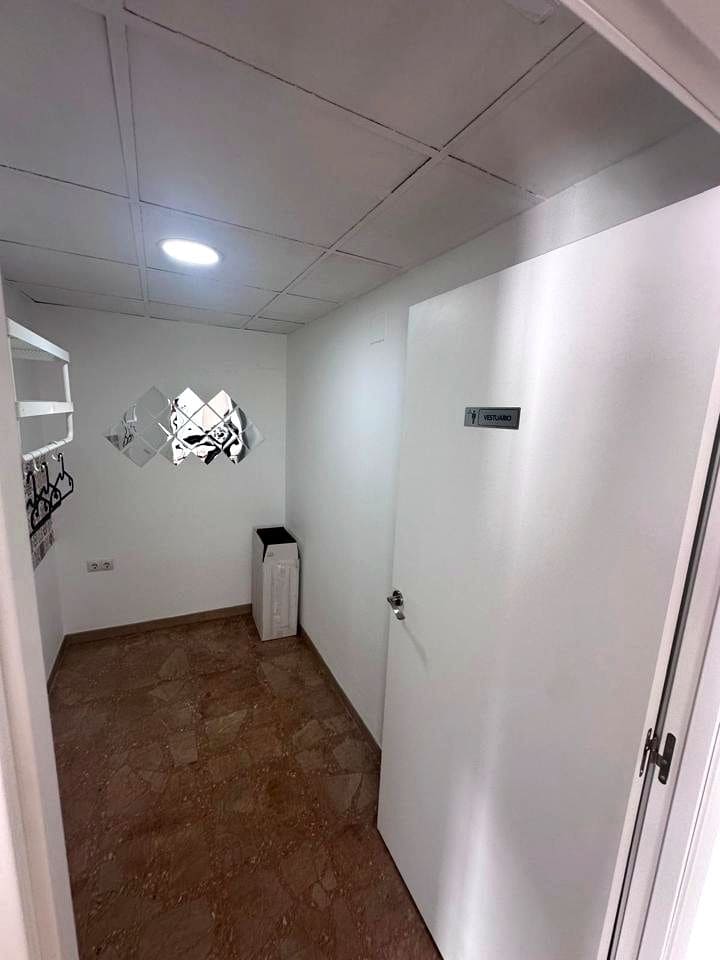 5 camera da letto Azienda in vendita in Castello de la Plana - 289.000 € (Rif: 10048597)