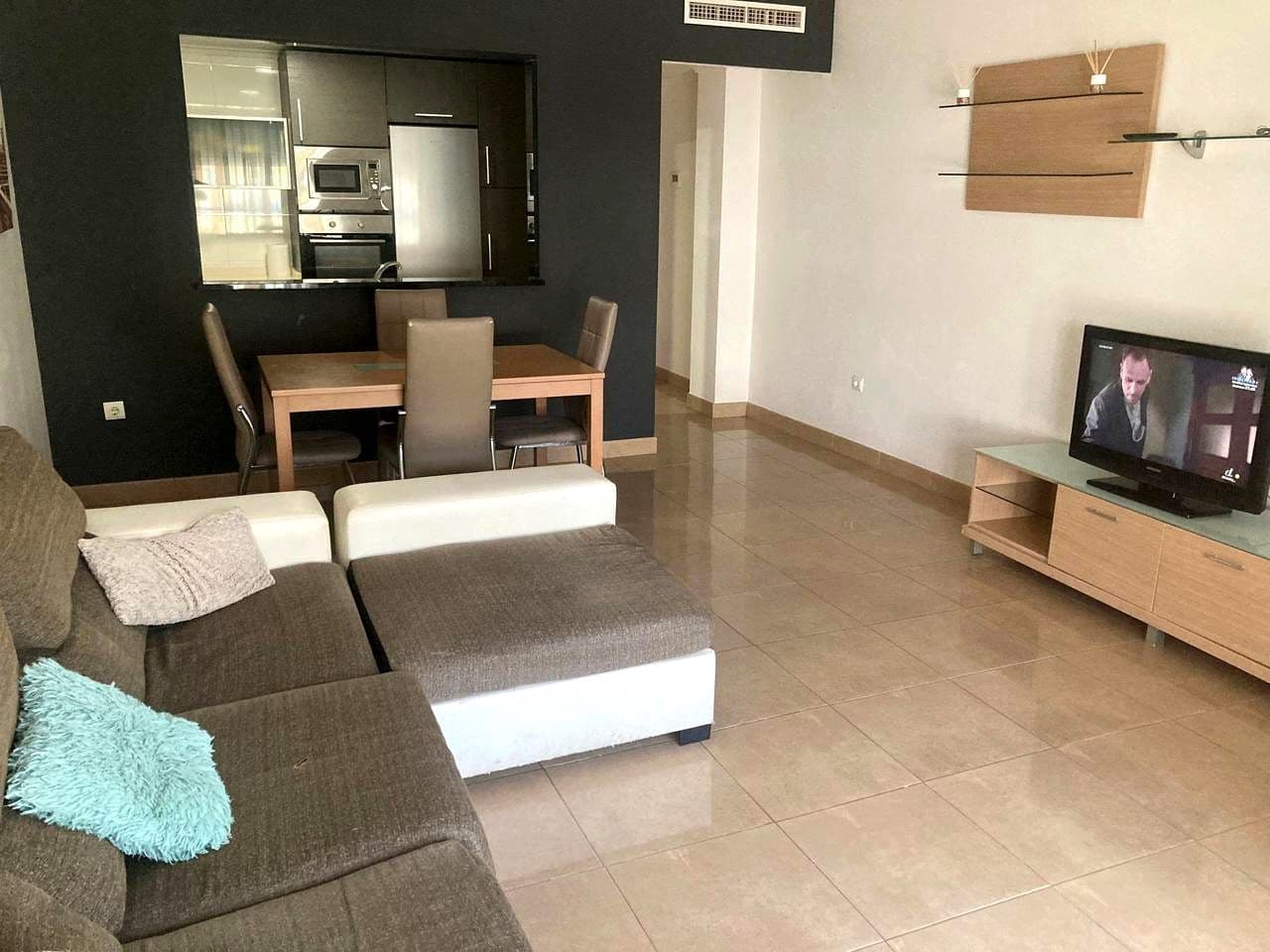 2 makuuhuone Asunto myytävänä paikassa Oropesa  - 160 000 € (Ref: 9956132)