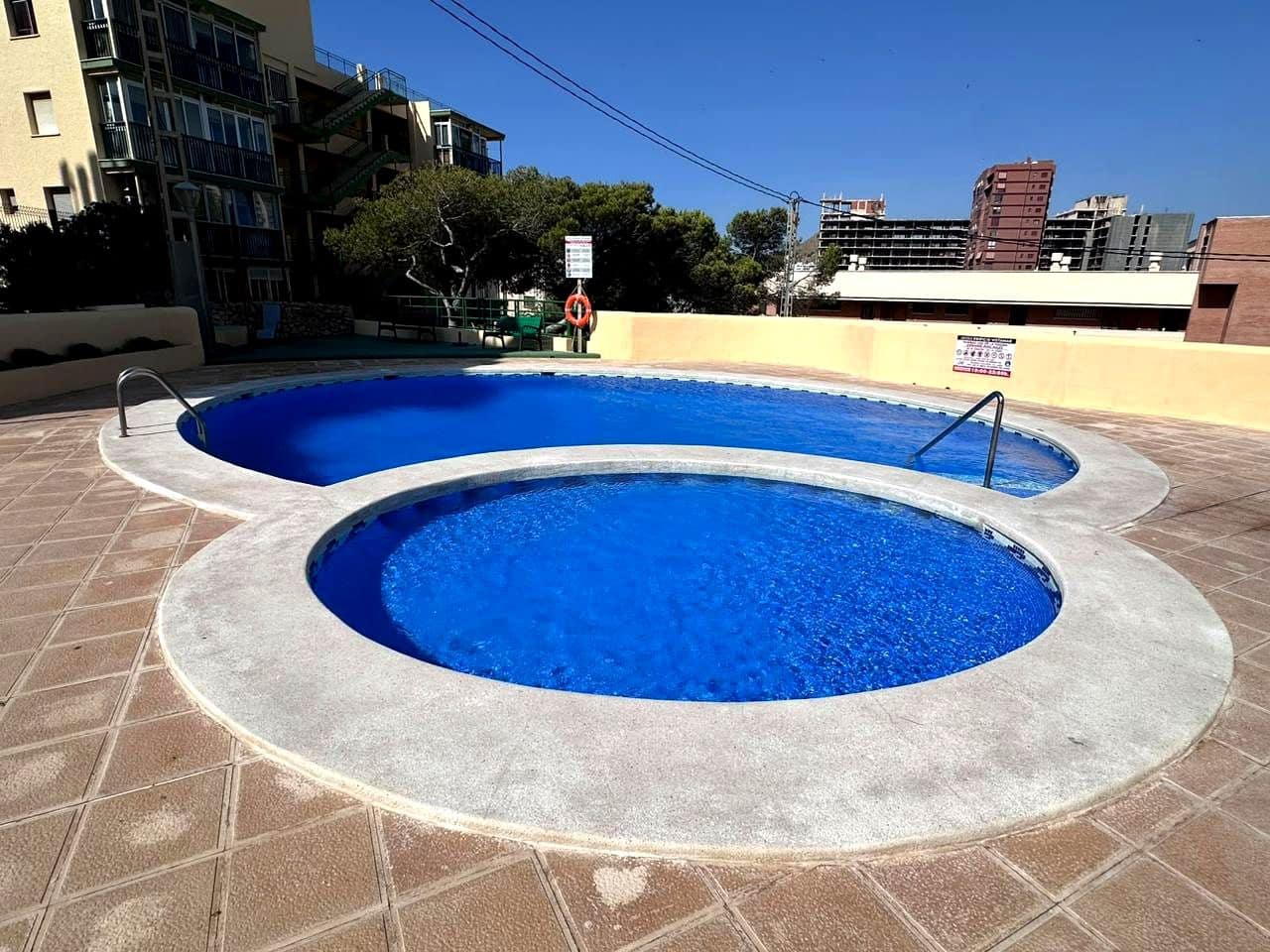 2 bedroom Flat for sale in Benidorm with pool garage - € 755,000 (Ref: 9956133)