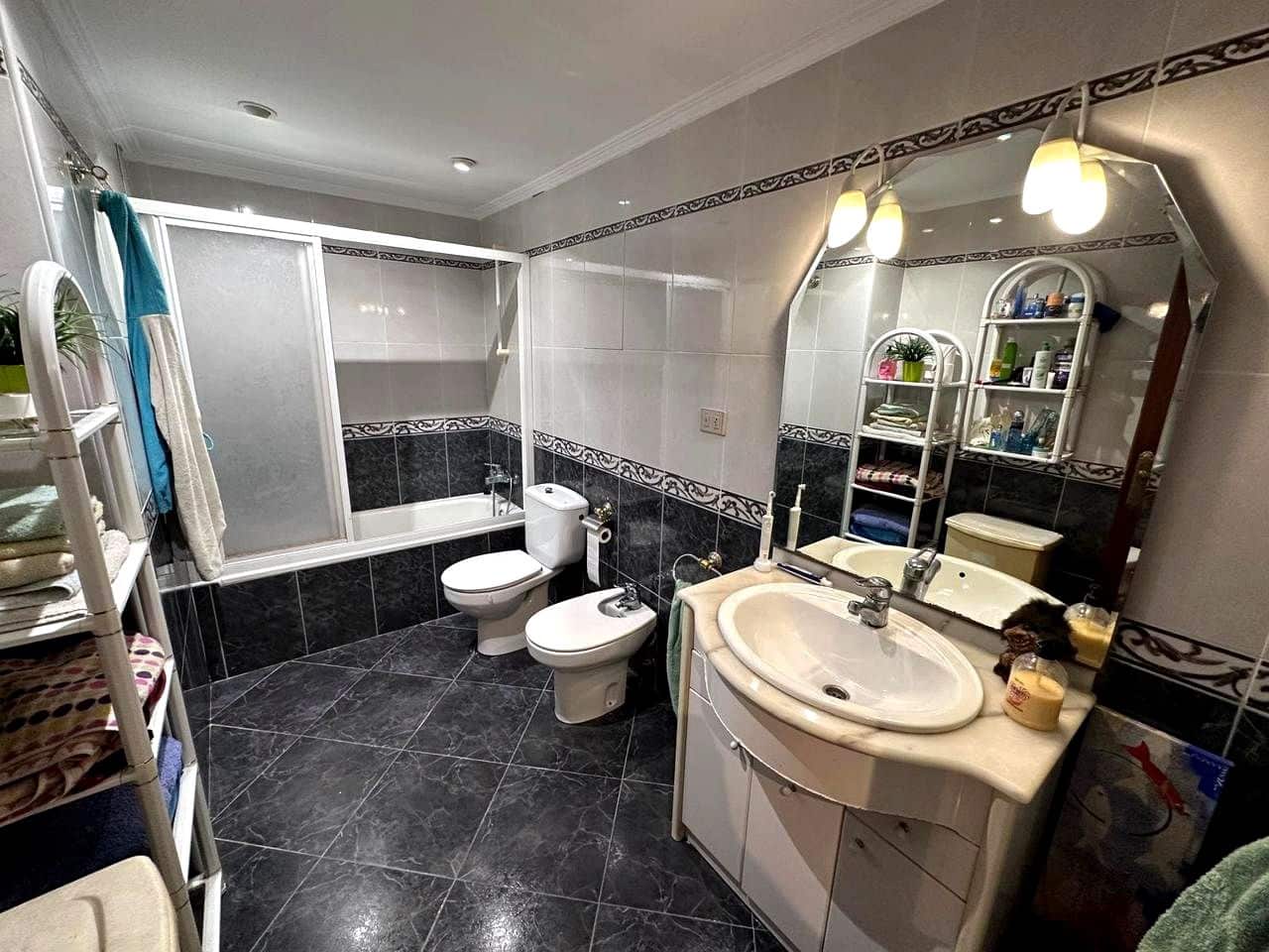 3 slaapkamer Flat te koop in Benicassim met garage - € 310.000 (Ref: 9956136)