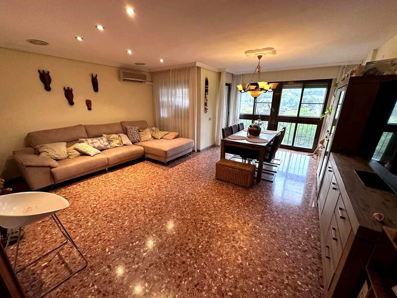 3 slaapkamer Flat te koop in Benicassim met garage - € 310.000 (Ref: 9956136)
