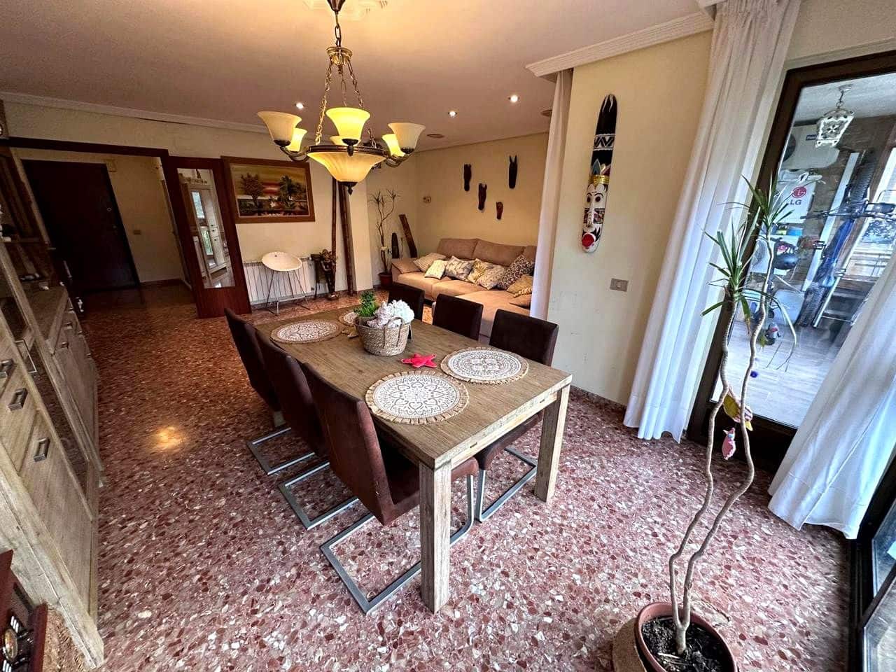 3 slaapkamer Flat te koop in Benicassim met garage - € 310.000 (Ref: 9956136)