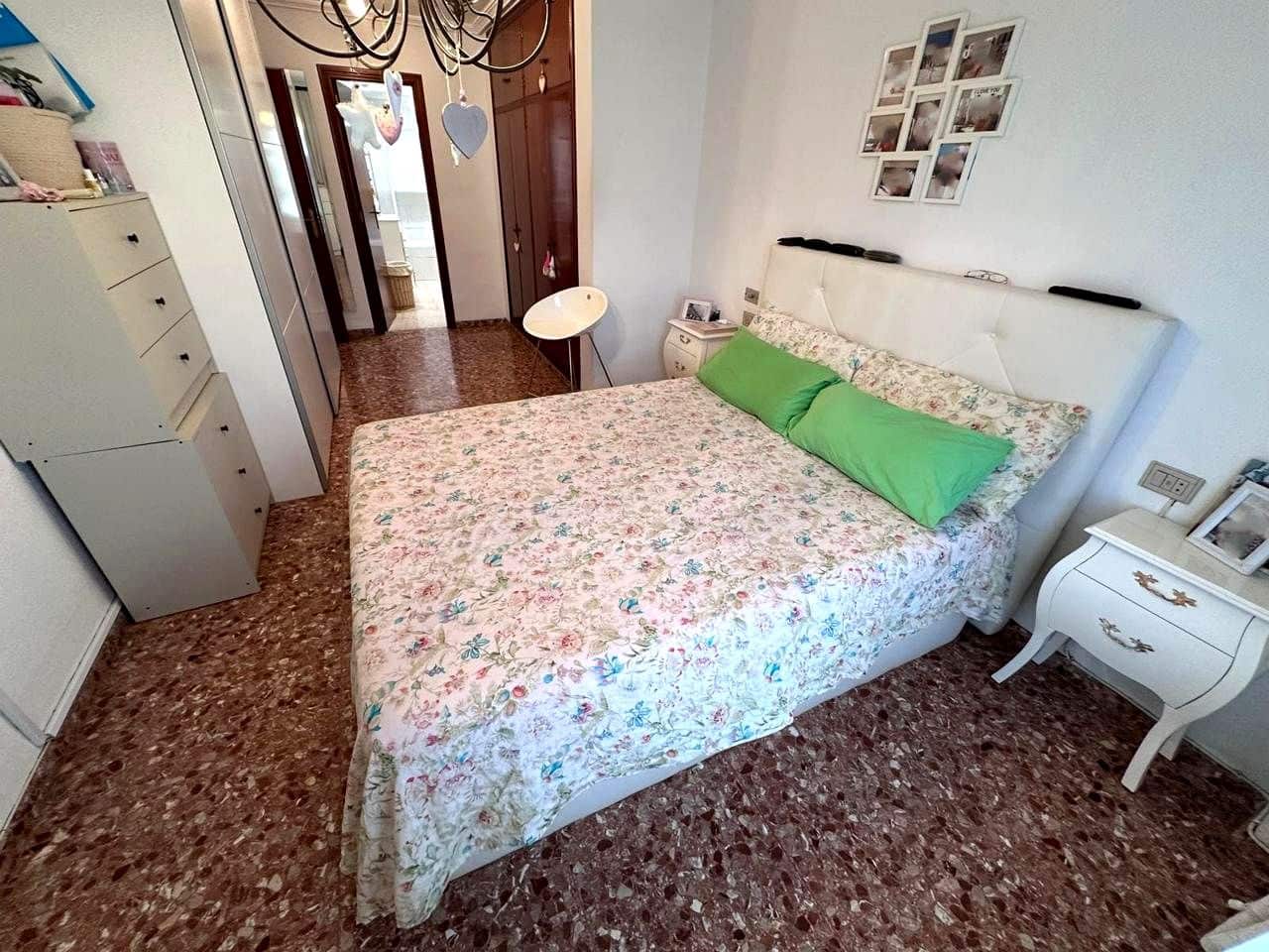 3 slaapkamer Flat te koop in Benicassim met garage - € 310.000 (Ref: 9956136)