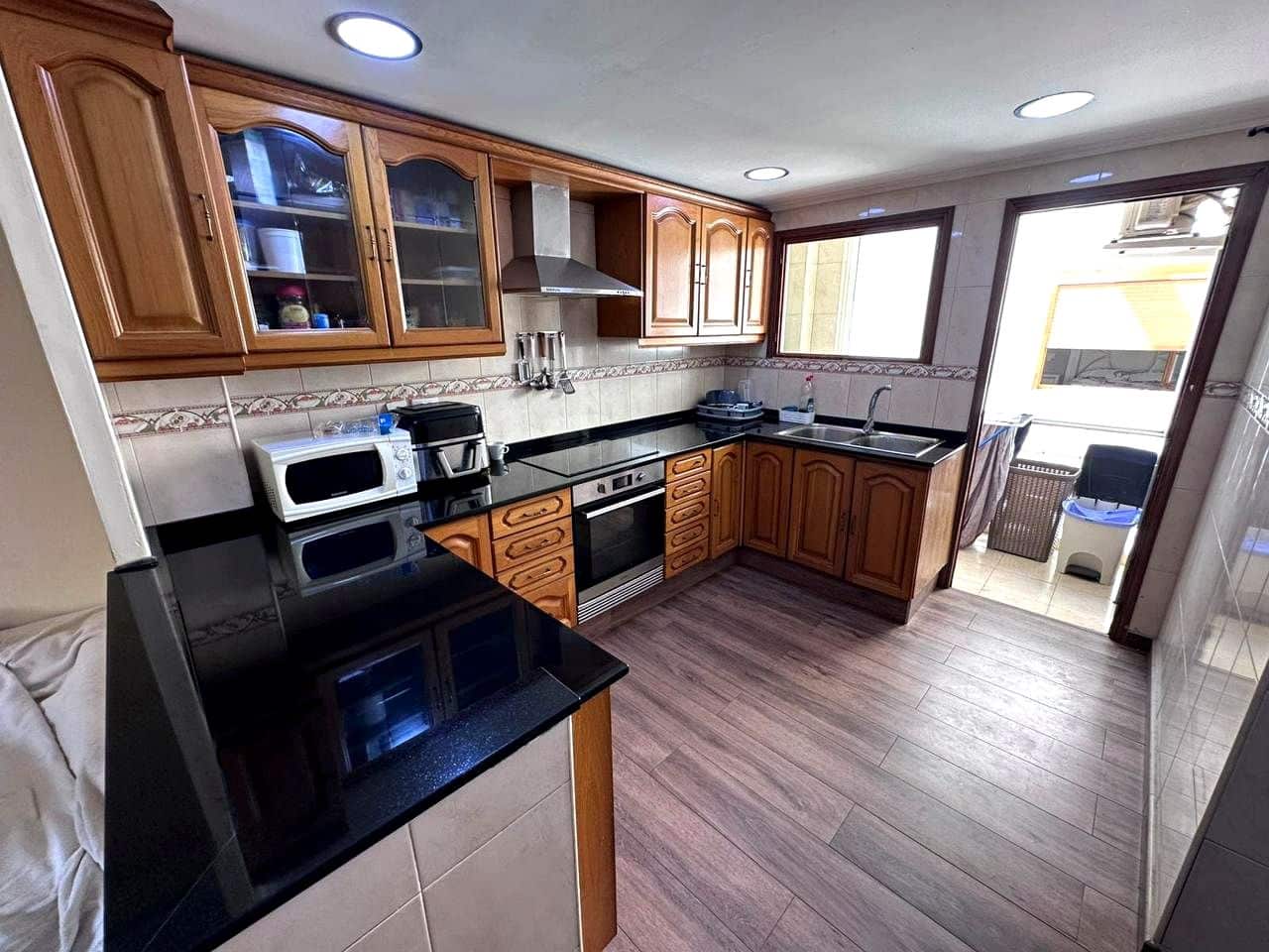 3 slaapkamer Flat te koop in Benicassim - € 279.000 (Ref: 9956138)