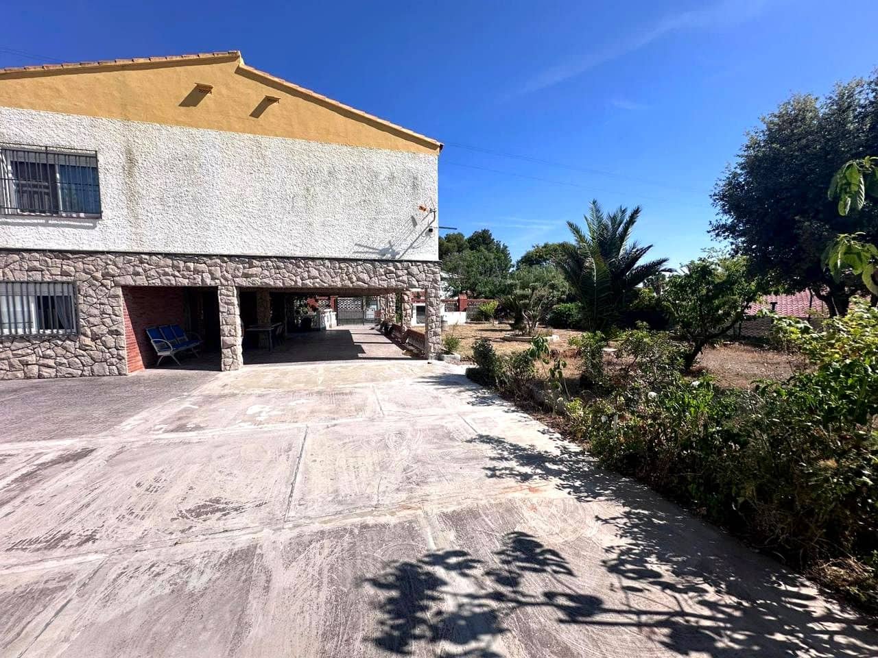 4 Zimmer Villa zu verkaufen in Borriol mit Garage - 300.000 € (Ref: 9956140)