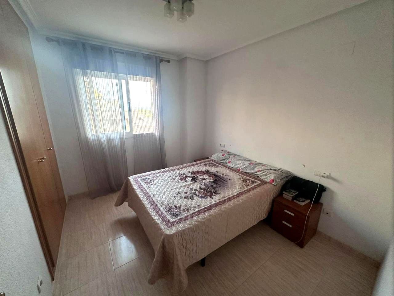 Piso de 2 habitaciones en Oropesa  en venta con piscina garaje - 165.000 € (Ref: 9956141)