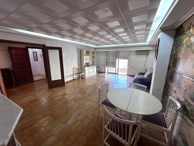 4 Zimmer Villa zu verkaufen in Castelló de la Plana mit Garage - 280.000 € (Ref: 9956146)