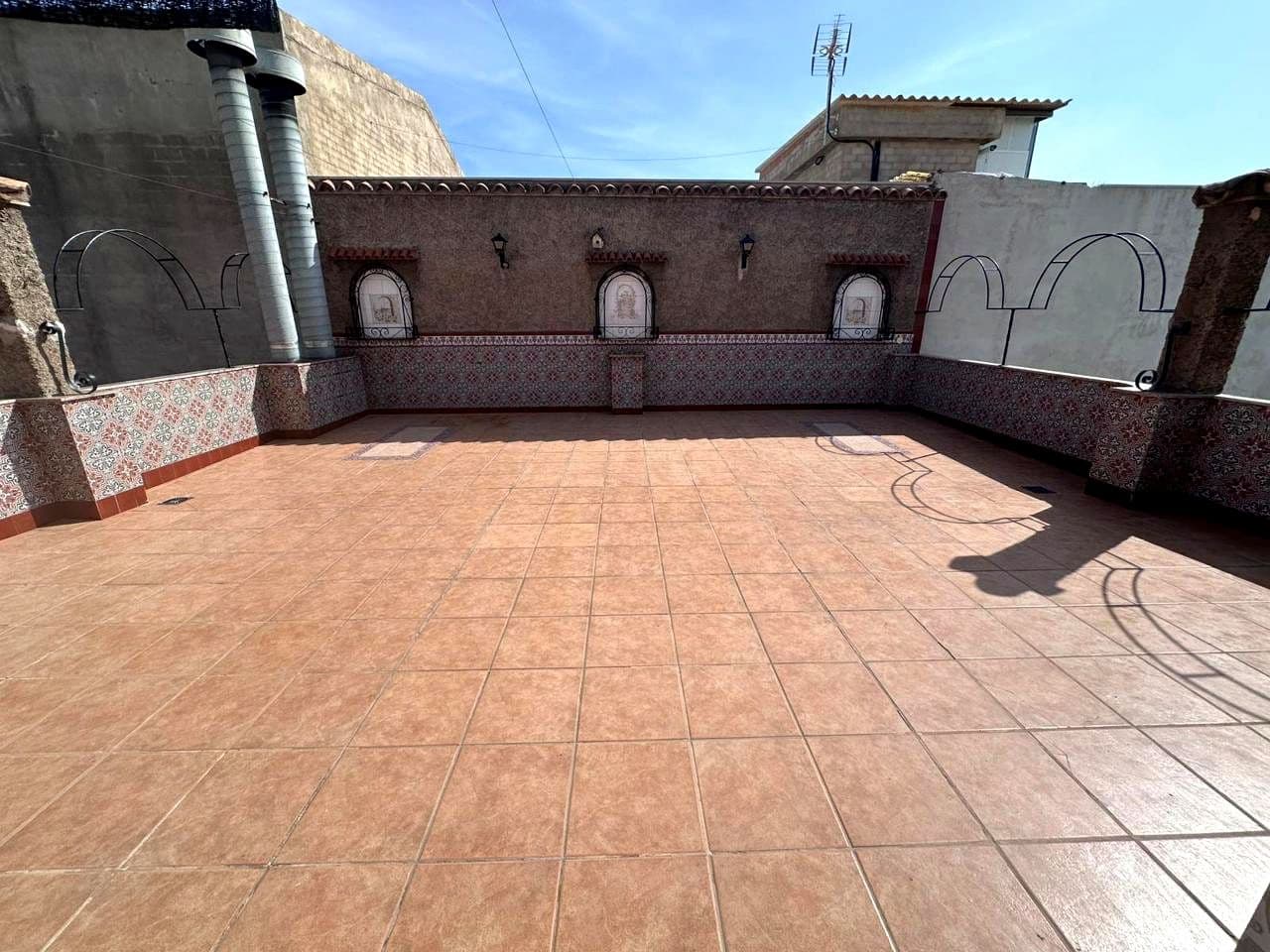 4 camera da letto Villa in vendita in Castello de la Plana con garage - 280.000 € (Rif: 9956146)