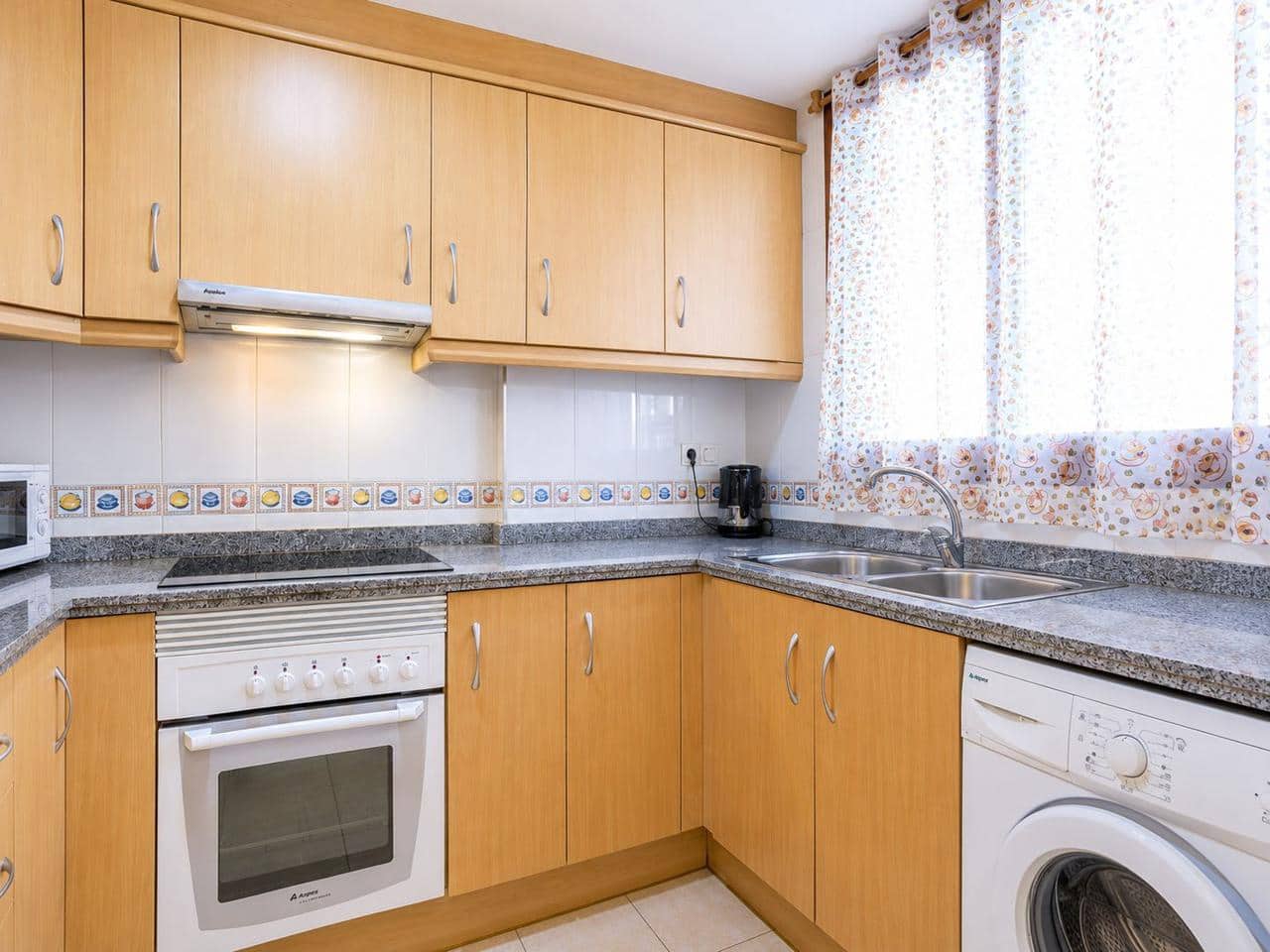 3 chambre Villa/Maison à vendre à Oropesa  avec garage - 189 900 € (Ref: 9956150)