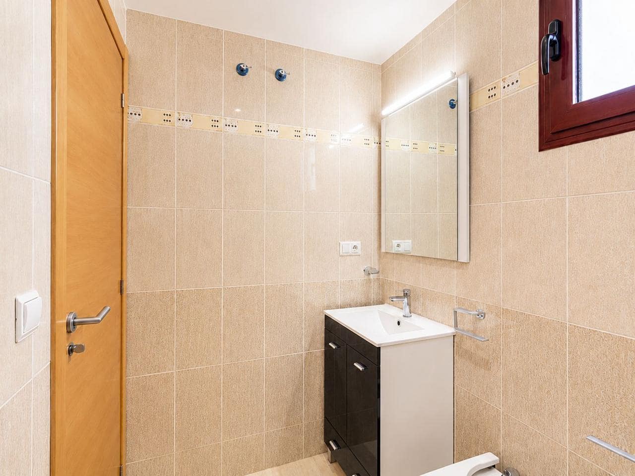 3 chambre Villa/Maison à vendre à Oropesa  avec garage - 189 900 € (Ref: 9956150)
