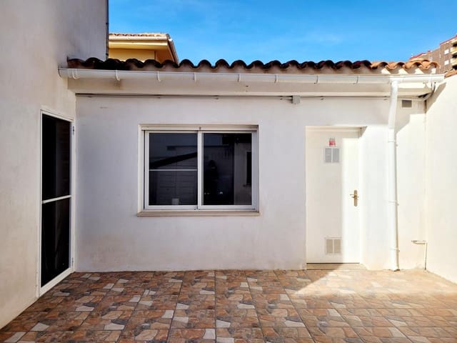 4 soverom Villa til salgs i Benicàssim med svømmebasseng - € 549 000 (Ref: 9956155)