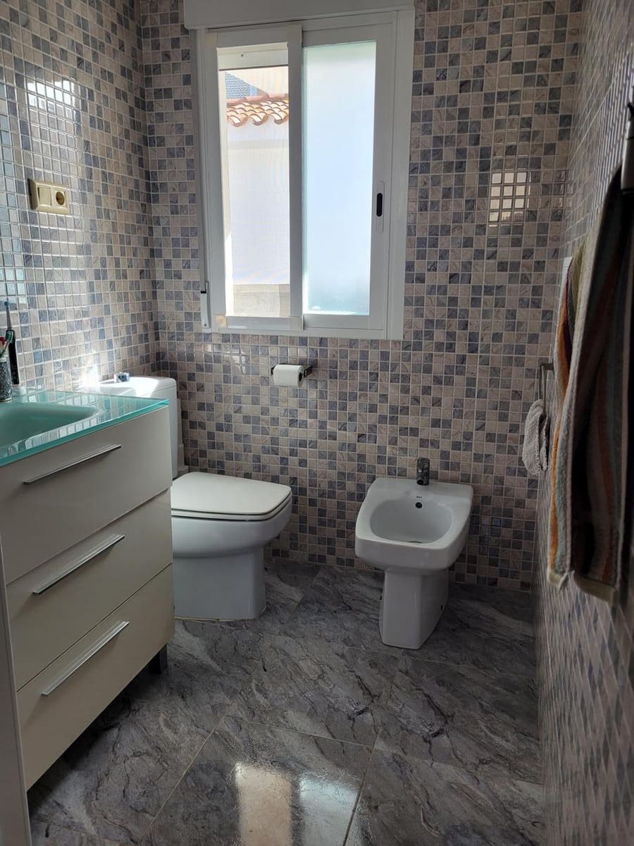 4 soverom Villa til salgs i Benicassim med svømmebasseng - € 549 000 (Ref: 9956155)