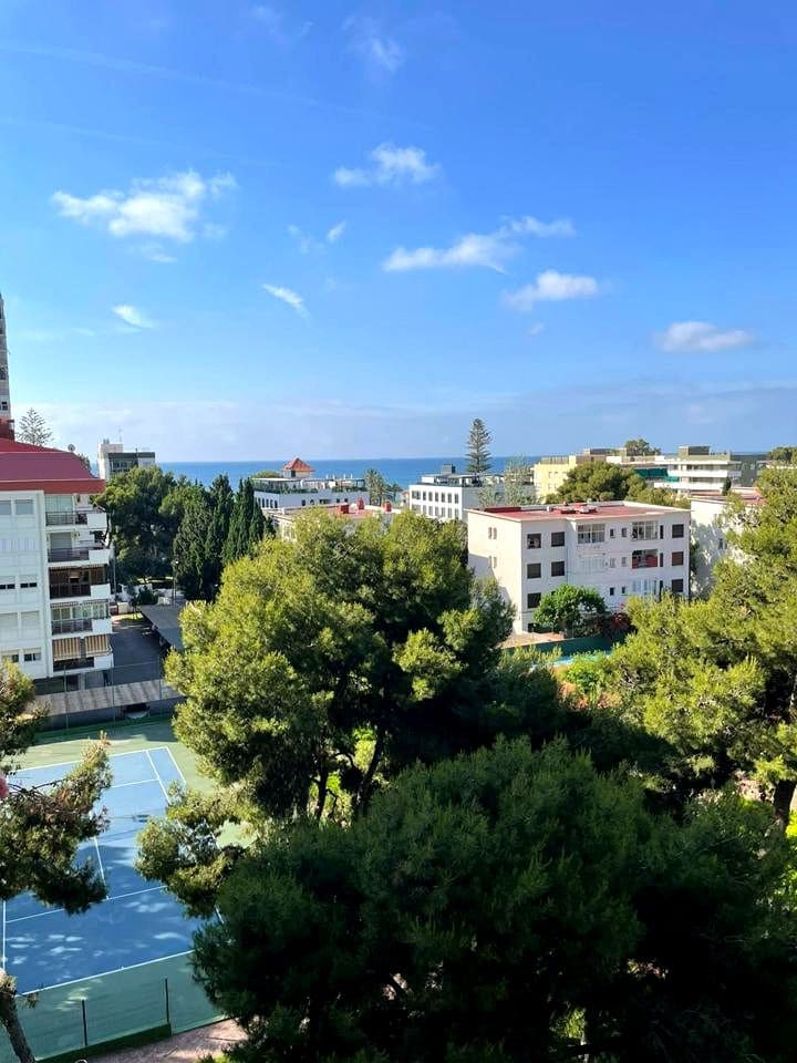2 slaapkamer Flat te koop in Benicassim met zwembad - € 310.000 (Ref: 9956158)