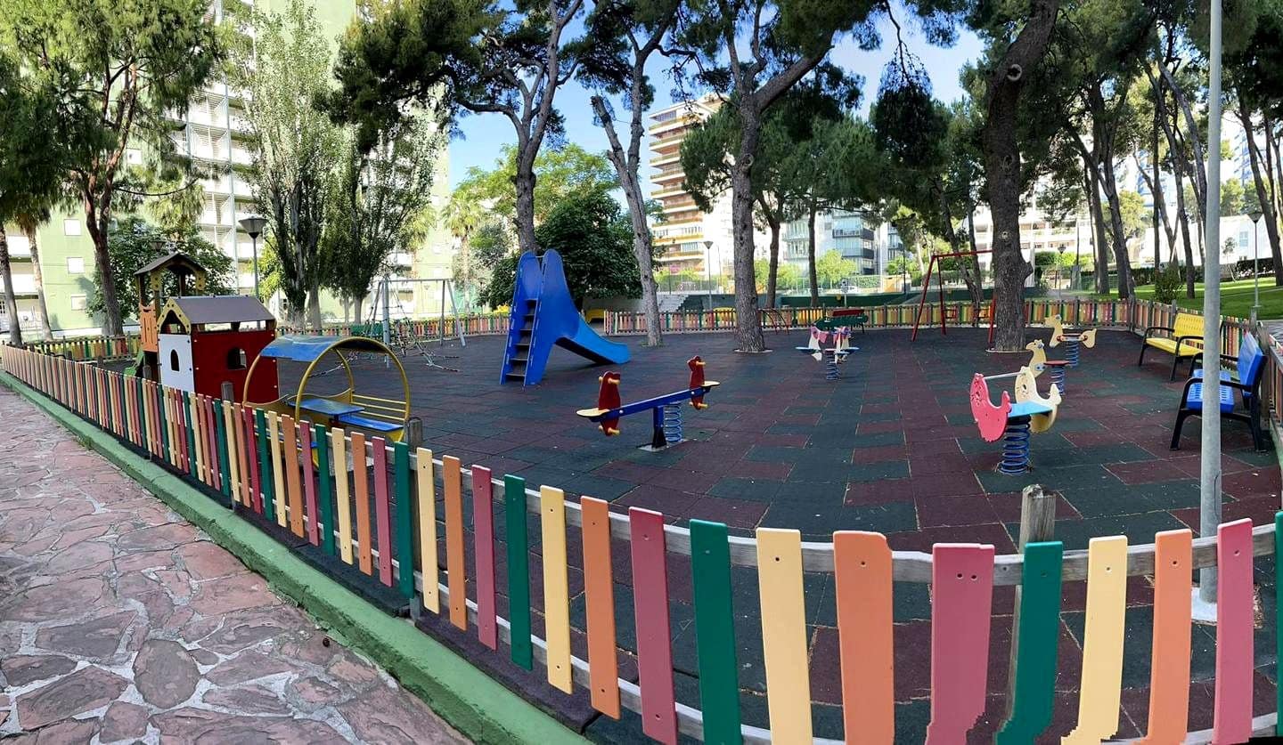2 slaapkamer Flat te koop in Benicassim met zwembad - € 310.000 (Ref: 9956158)