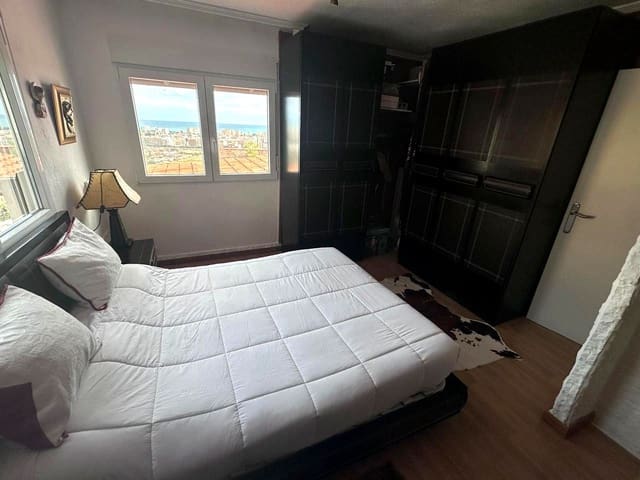 3 soverom Villa til salgs i Benicàssim med garasje - € 299 000 (Ref: 9956161)