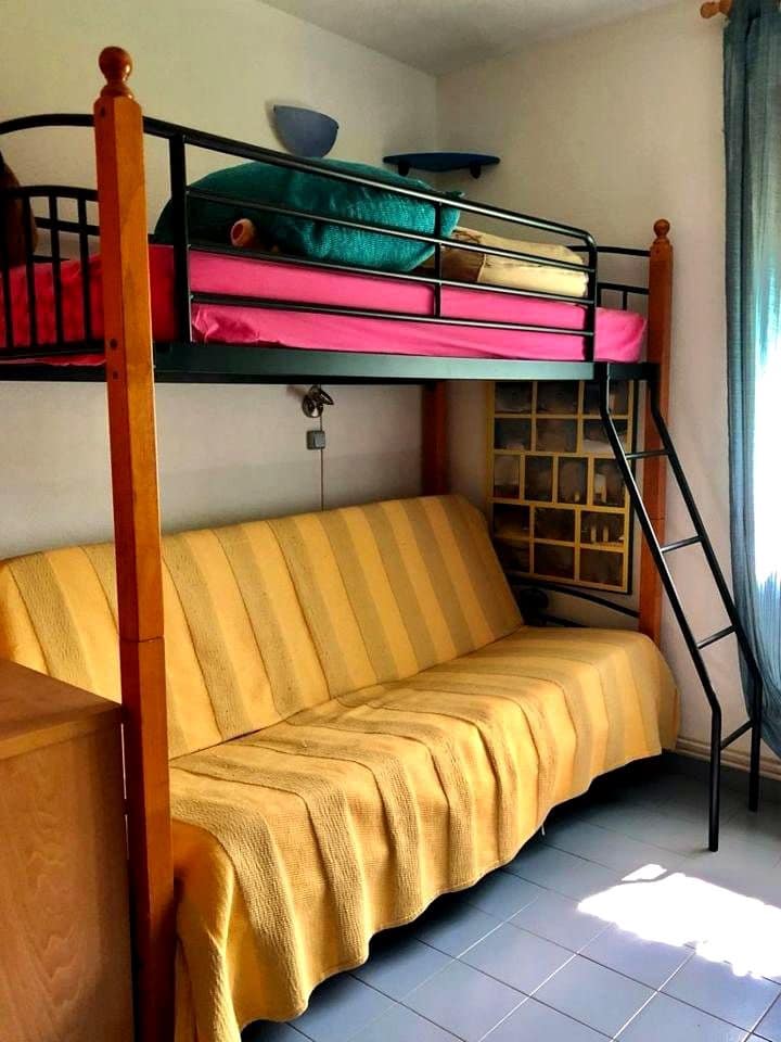 4 sypialnia Willa na sprzedaż w L'Alcora z basenem garażem - 390 000 € (Ref: 9956163)