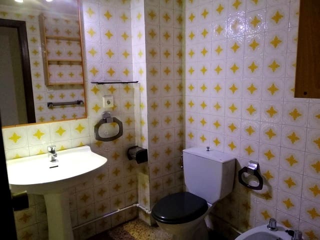 4 sypialnia Mieszkanie na sprzedaż w Oeste, Castelló de la Plana - 169 000 € (Ref: 9956169)
