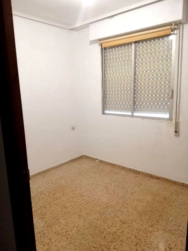 4 bedroom Flat for sale in Castello de la Plana - € 169,000 (Ref: 9956169)