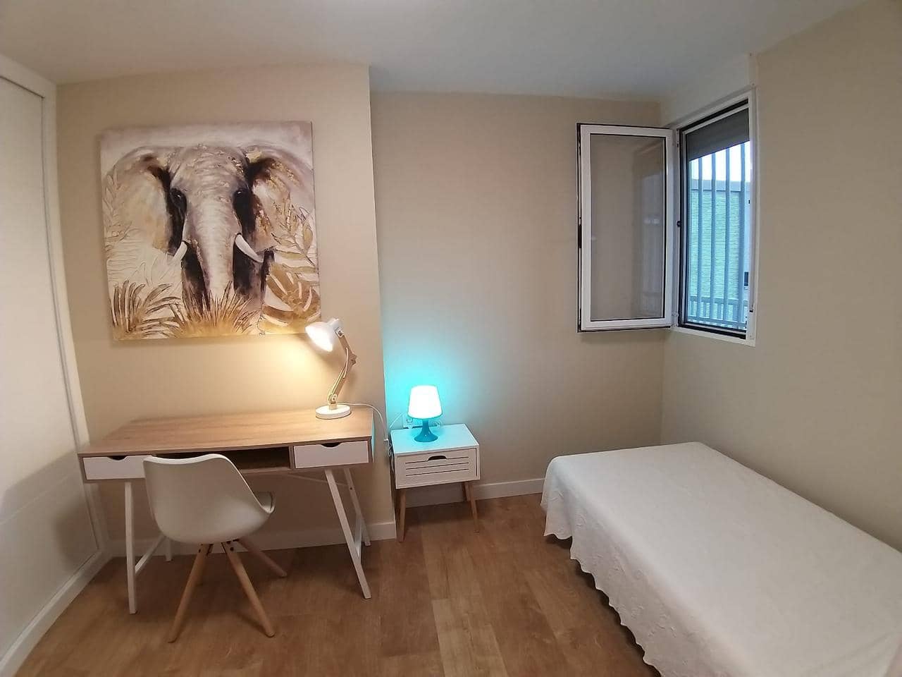 3 makuuhuone Asunto vuokrattavana paikassa Oropesa  - 750 € (Ref: 9956173)