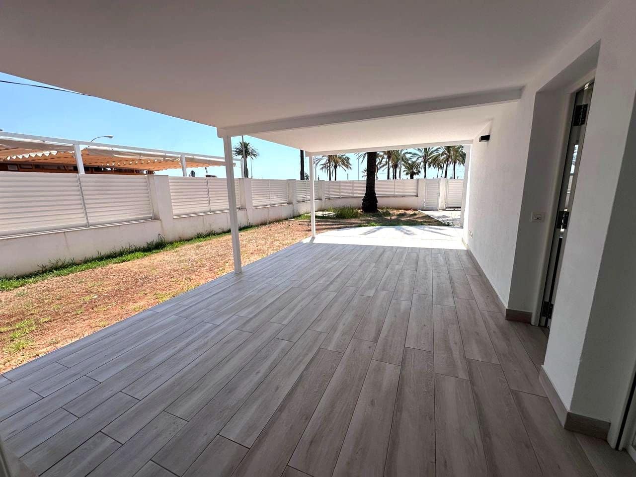 3 soverom Villa til salgs i Benicassim med svømmebasseng - € 790 000 (Ref: 9956177)