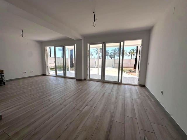 3 soverom Villa til salgs i Benicàssim med svømmebasseng - € 790 000 (Ref: 9956177)