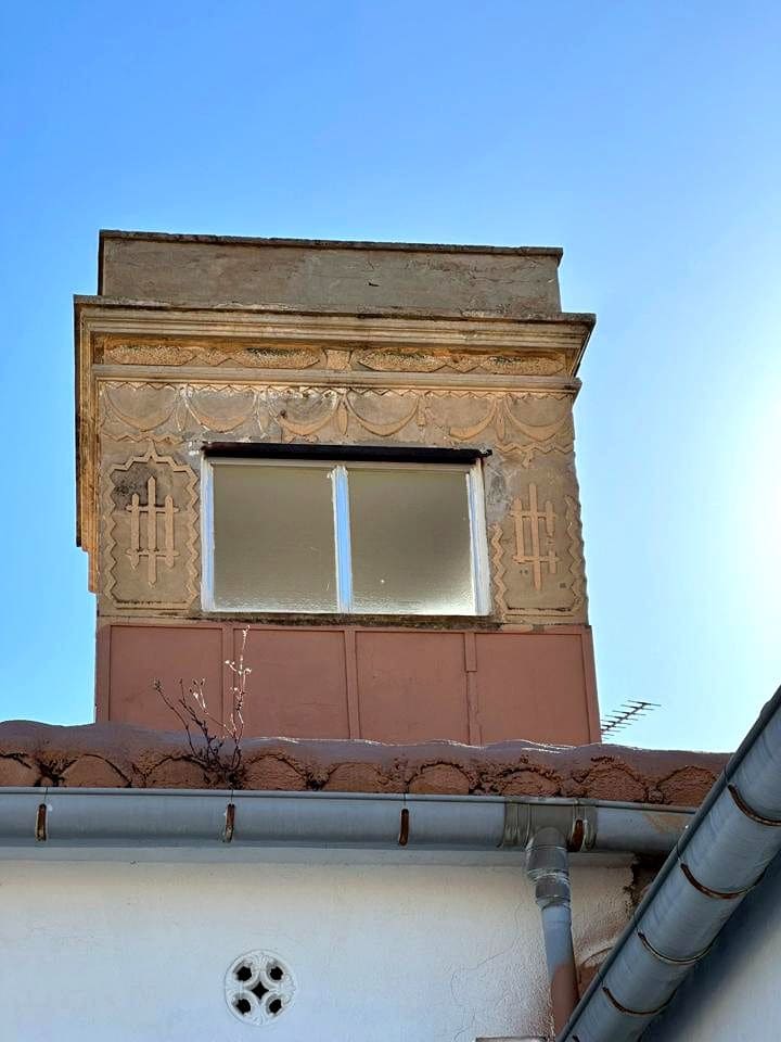 8 bedroom Villa for sale in Burriana / Borriana - € 210,000 (Ref: 9956181)