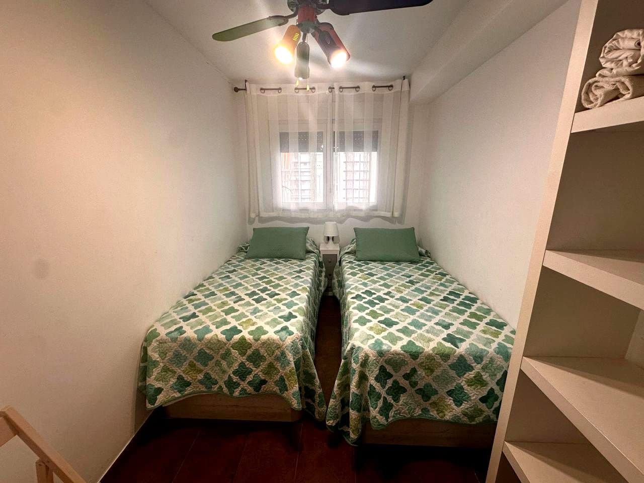 3 quarto Apartamento para arrendar em Benicassim com piscina garagem - 800 € (Ref: 9964534)