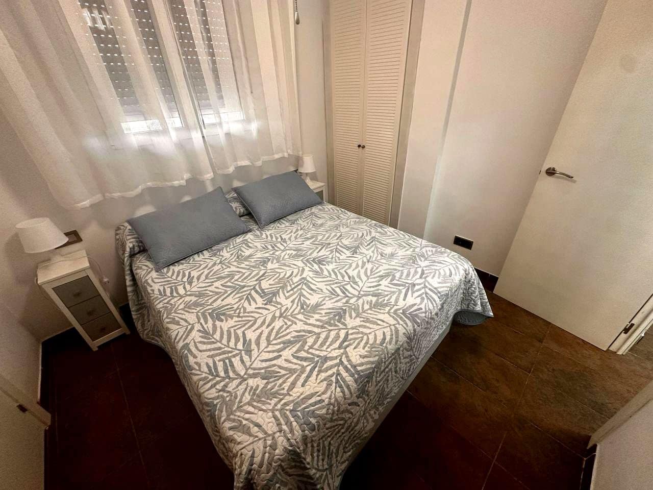 3 quarto Apartamento para arrendar em Benicassim com piscina garagem - 800 € (Ref: 9964534)