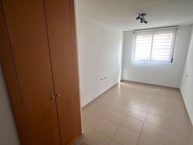 2 slaapkamer Flat te huur in Sur, Castelló de la Plana - € 800 (Ref: 9965742)