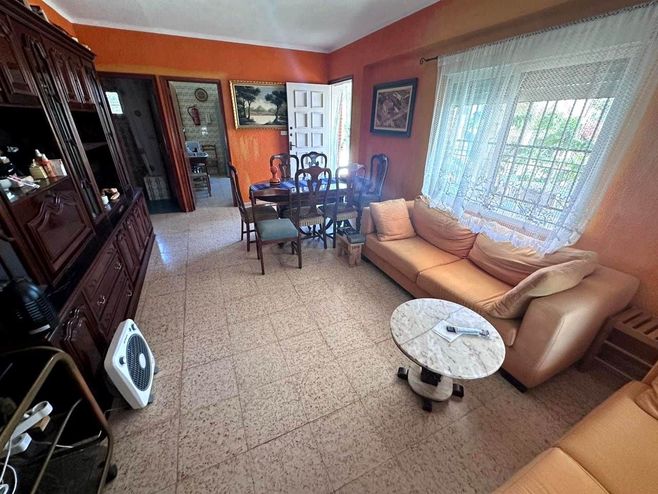 4 bedroom Villa for sale in Borriol with garage - € 299,900 (Ref: 9965835)