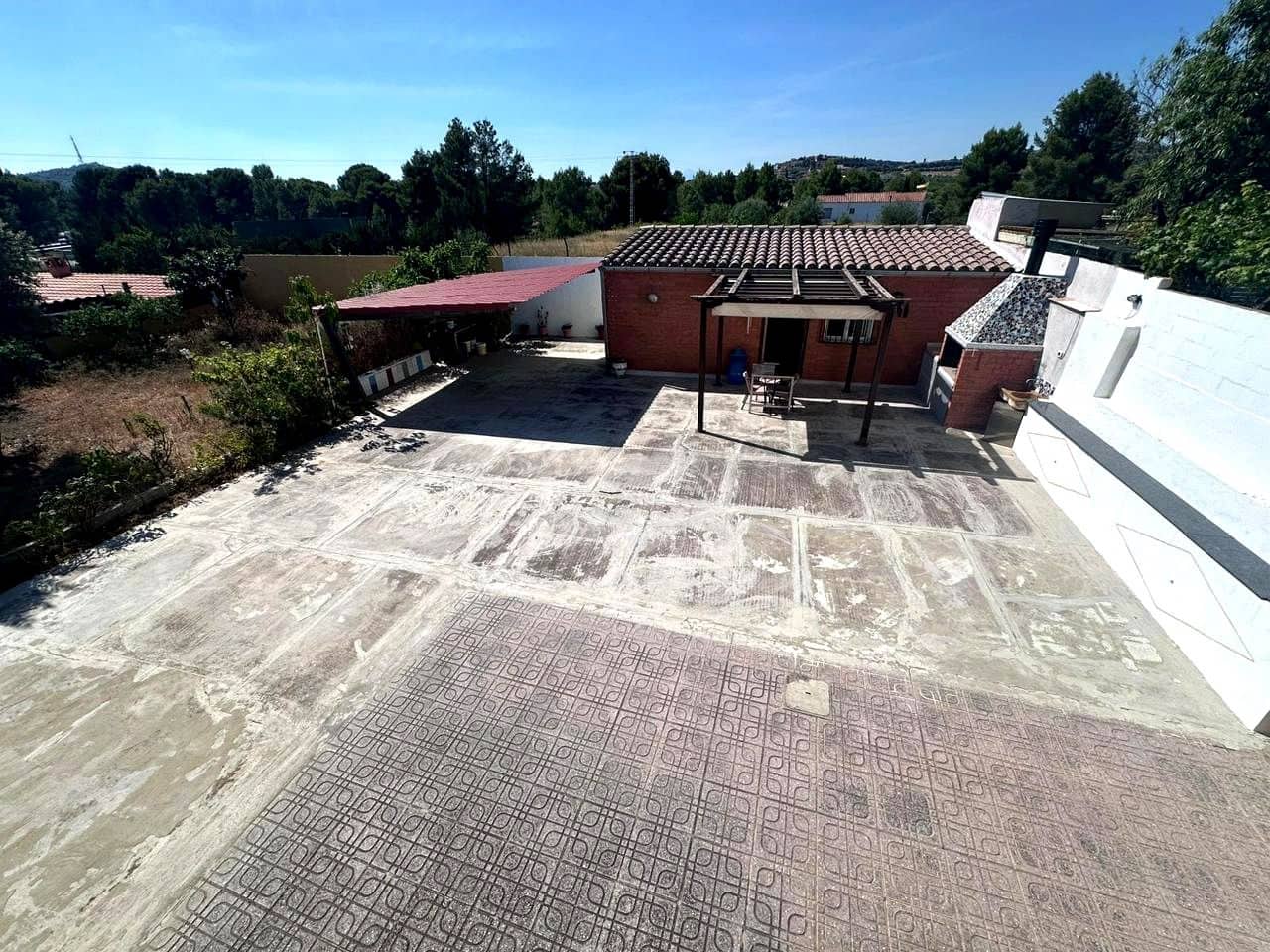 4 bedroom Villa for sale in Borriol with garage - € 299,900 (Ref: 9965835)