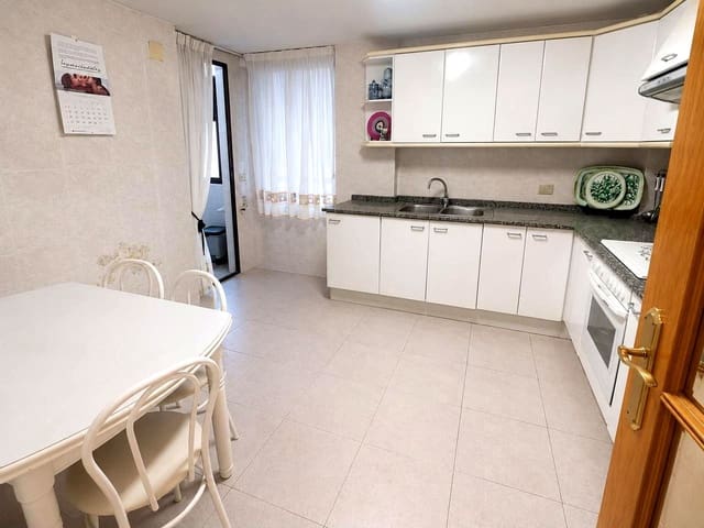4 slaapkamer Flat te koop in Benicàssim - € 285.000 (Ref: 9984159)