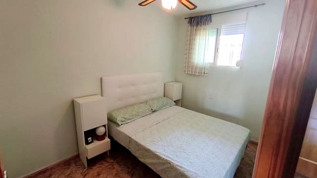 Piso de 2 habitaciones en Benicàssim en alquiler con piscina garaje - 600 € (Ref: 9985705)